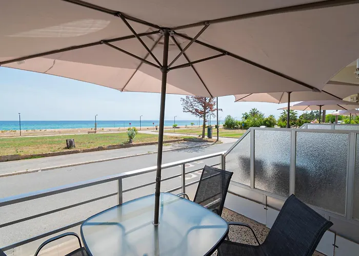 Happy Ellen Seafront By Travel Pro Services - Nea Plagia Halkidiki Apartament