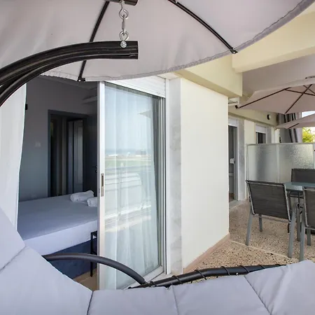 Happy Ellen Seafront By Travel Pro Services - Nea Plagia Halkidiki Apartman *