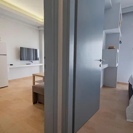 Happy Ellen Seafront By Travel Pro Services - Nea Plagia Halkidiki Flojitá