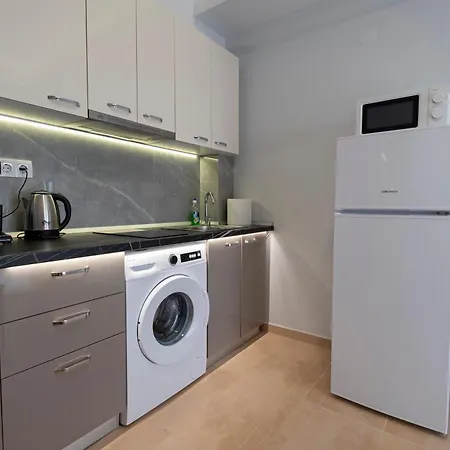 Happy Ellen Seafront By Travel Pro Services - Nea Plagia Halkidiki * Flojitá