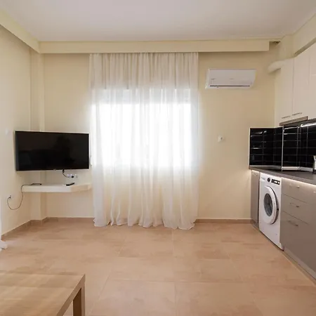 Happy Ellen Seafront By Travel Pro Services - Nea Plagia Halkidiki *