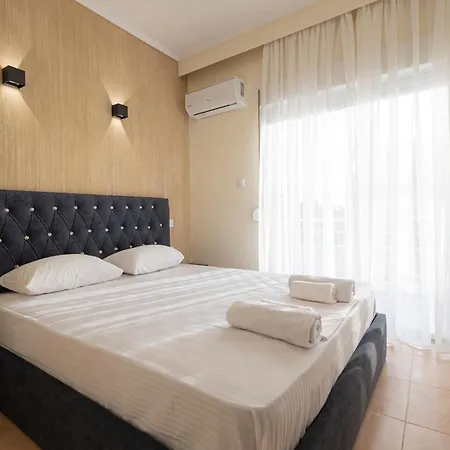 Lejlighed Happy Ellen Seafront By Travel Pro Services - Nea Plagia Halkidiki *