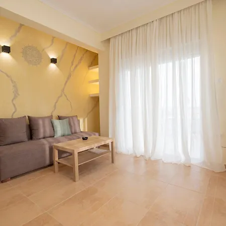 Happy Ellen Seafront By Travel Pro Services - Nea Plagia Halkidiki *