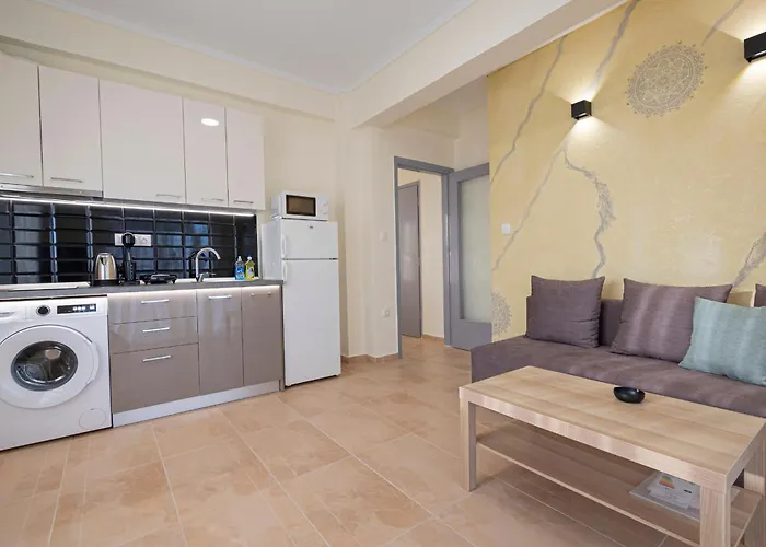 Happy Ellen Seafront By Travel Pro Services - Nea Plagia Halkidiki Appartement
