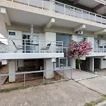 Апартаменты Happy Ellen Seafront By Travel Pro Services - Nea Plagia Halkidiki