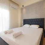 Happy Ellen Seafront By Travel Pro Services - Nea Plagia Halkidiki Флогита