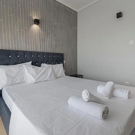 Happy Ellen Seafront By Travel Pro Services - Nea Plagia Halkidiki *