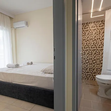 Happy Ellen Seafront By Travel Pro Services - Nea Plagia Halkidiki 아파트 *